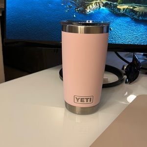 LIMITED EDITION ICE PINK YETI 20oz